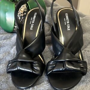 Kenneth Cole Black High-Heeled Sandals NWOT retail $129